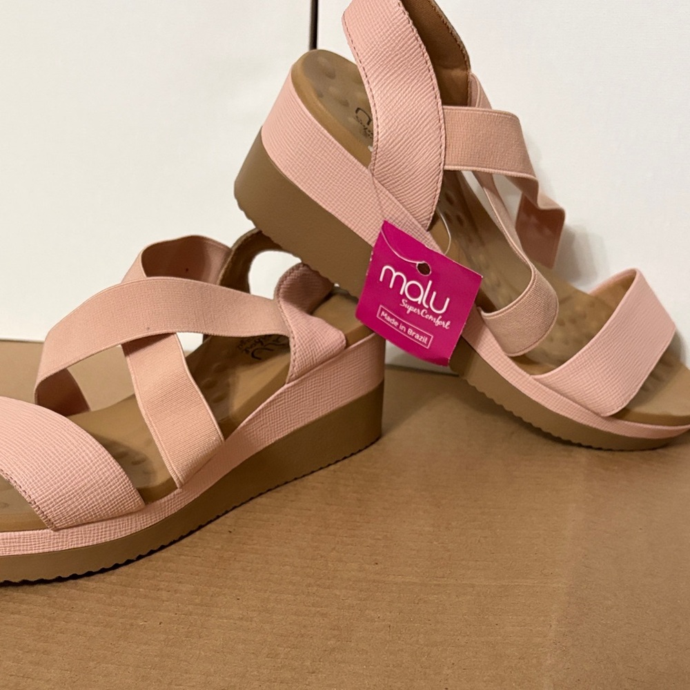 Malu Women's Pink Cross-Strap Sandals